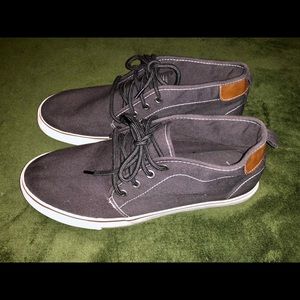 Gap Mens Shoes Sz. 9